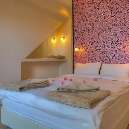 Villa Geris Sleeps 6 Pool Air Con Wifi Giris